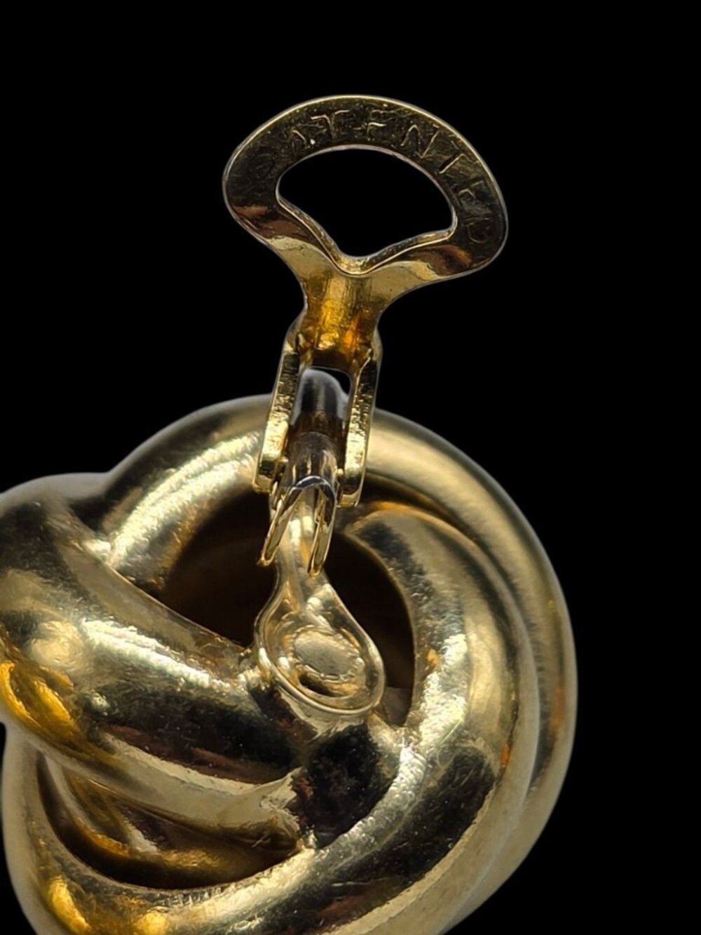 Vintage Monet Style Gold Tone Knot Clip On Earrings 1960s Patented Comfort Lever - Picture 4 of 10